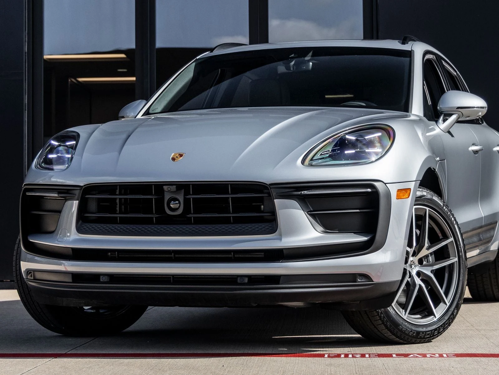 2026 Porsche Macan (95B), 7/20