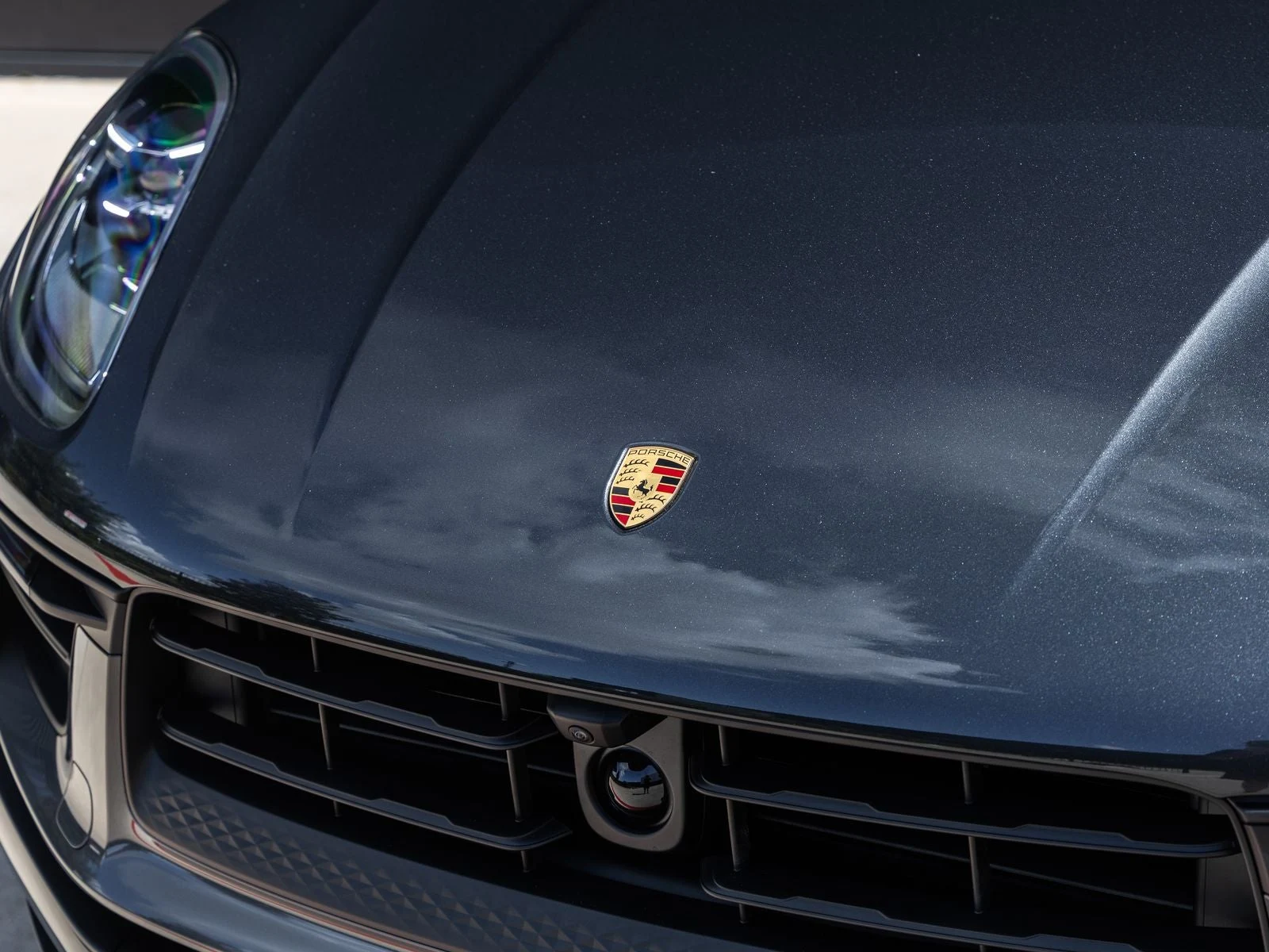 2026 Porsche Macan T (95B), 19/20