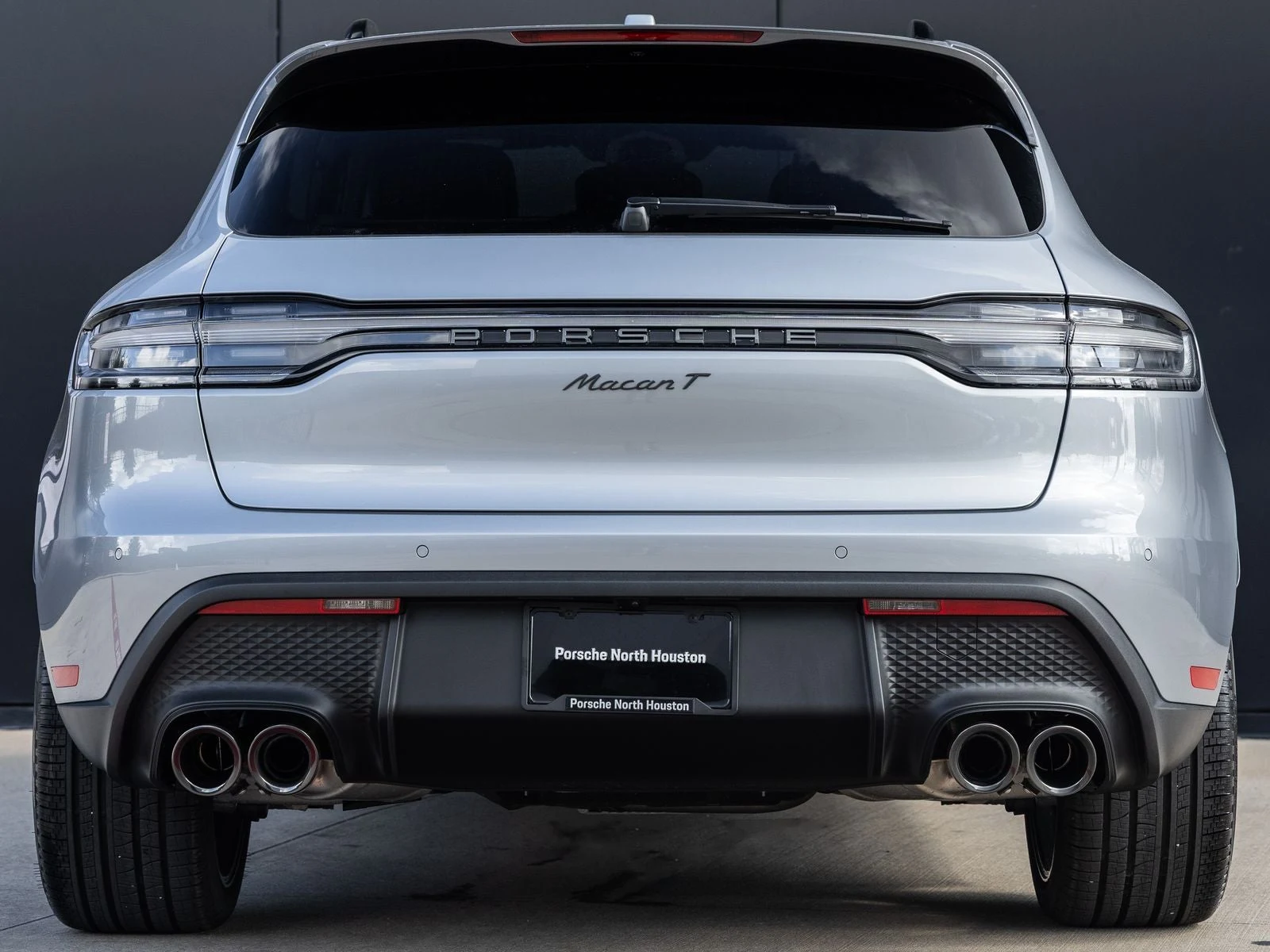 2026 Porsche Macan T (95B), 10/20