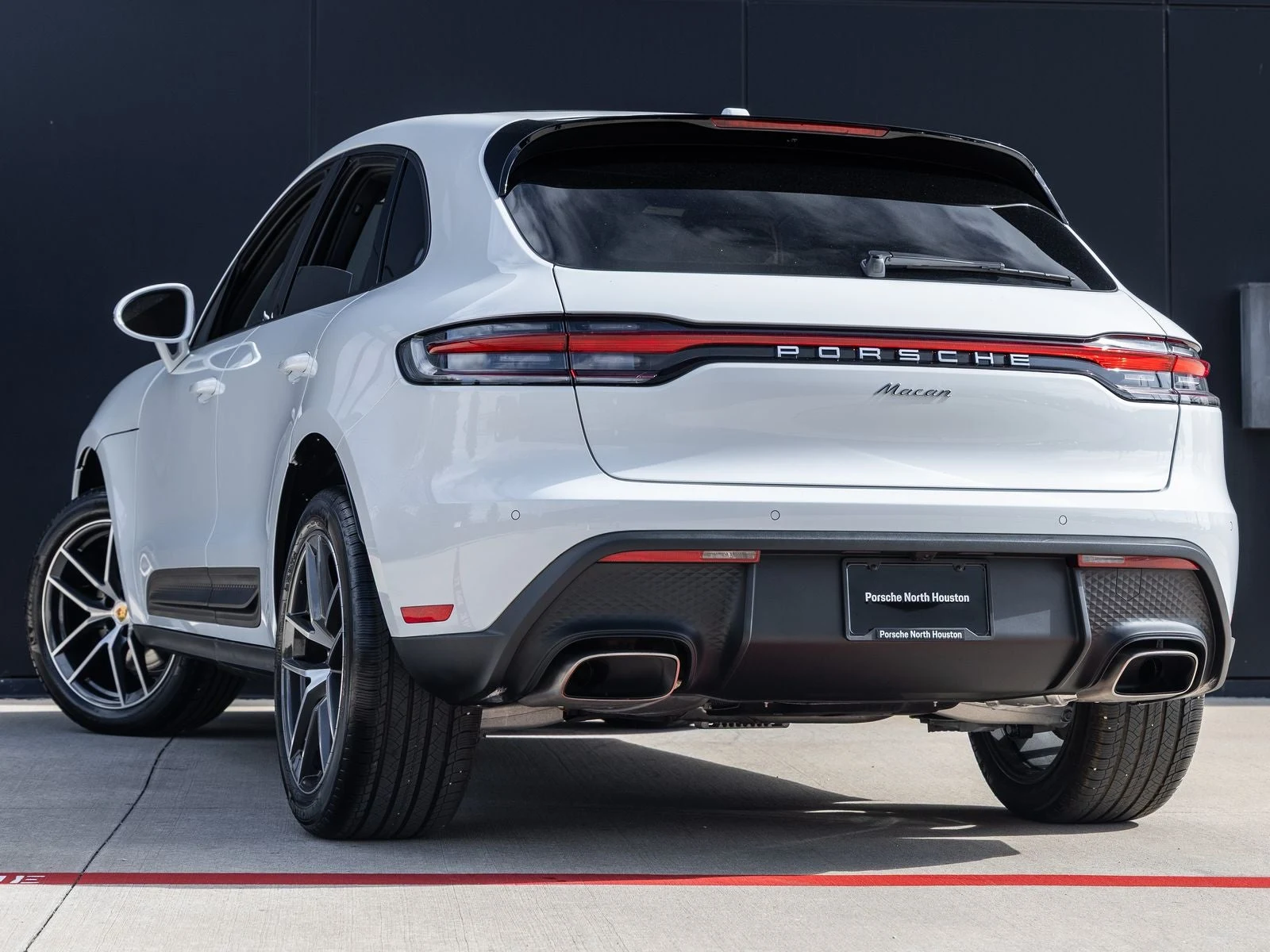 2026 Porsche Macan (95B), 3/20