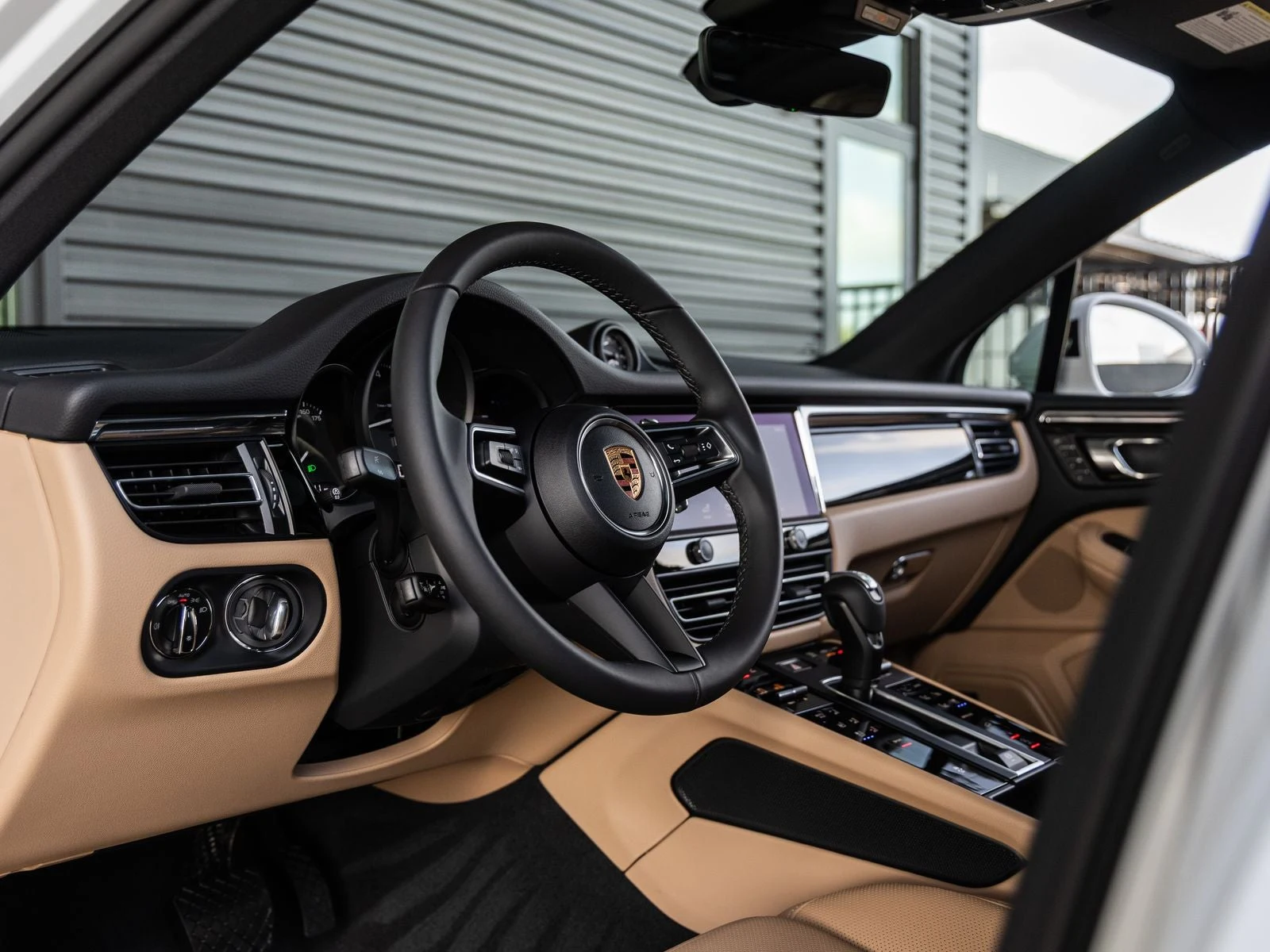 2026 Porsche Macan (95B), 4/20