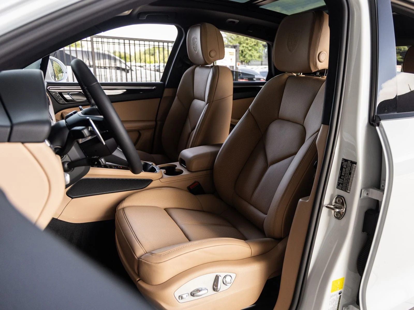 2026 Porsche Macan (95B), 5/20