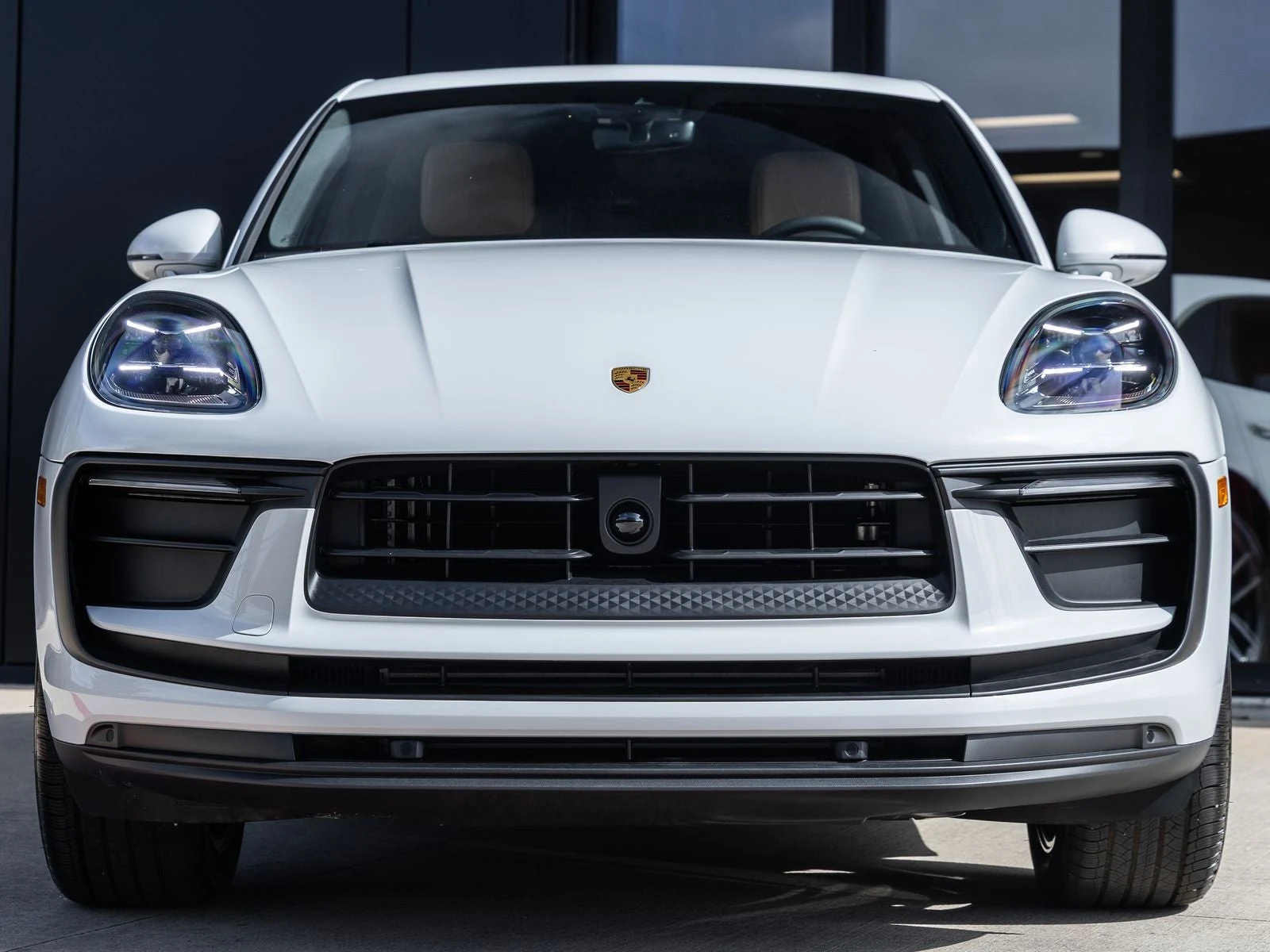2026 Porsche Macan (95B), 8/20