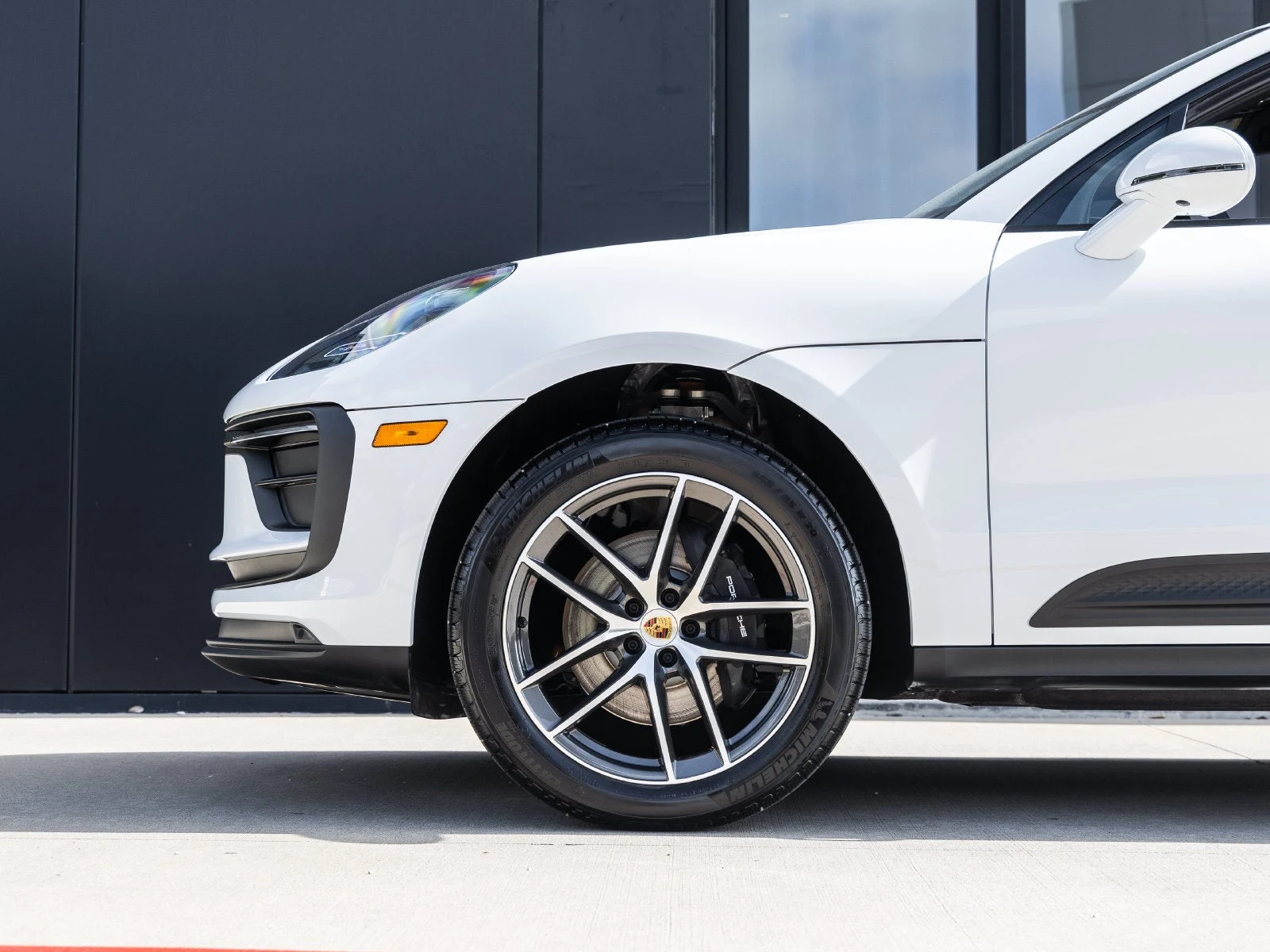 2026 Porsche Macan (95B), 13/20