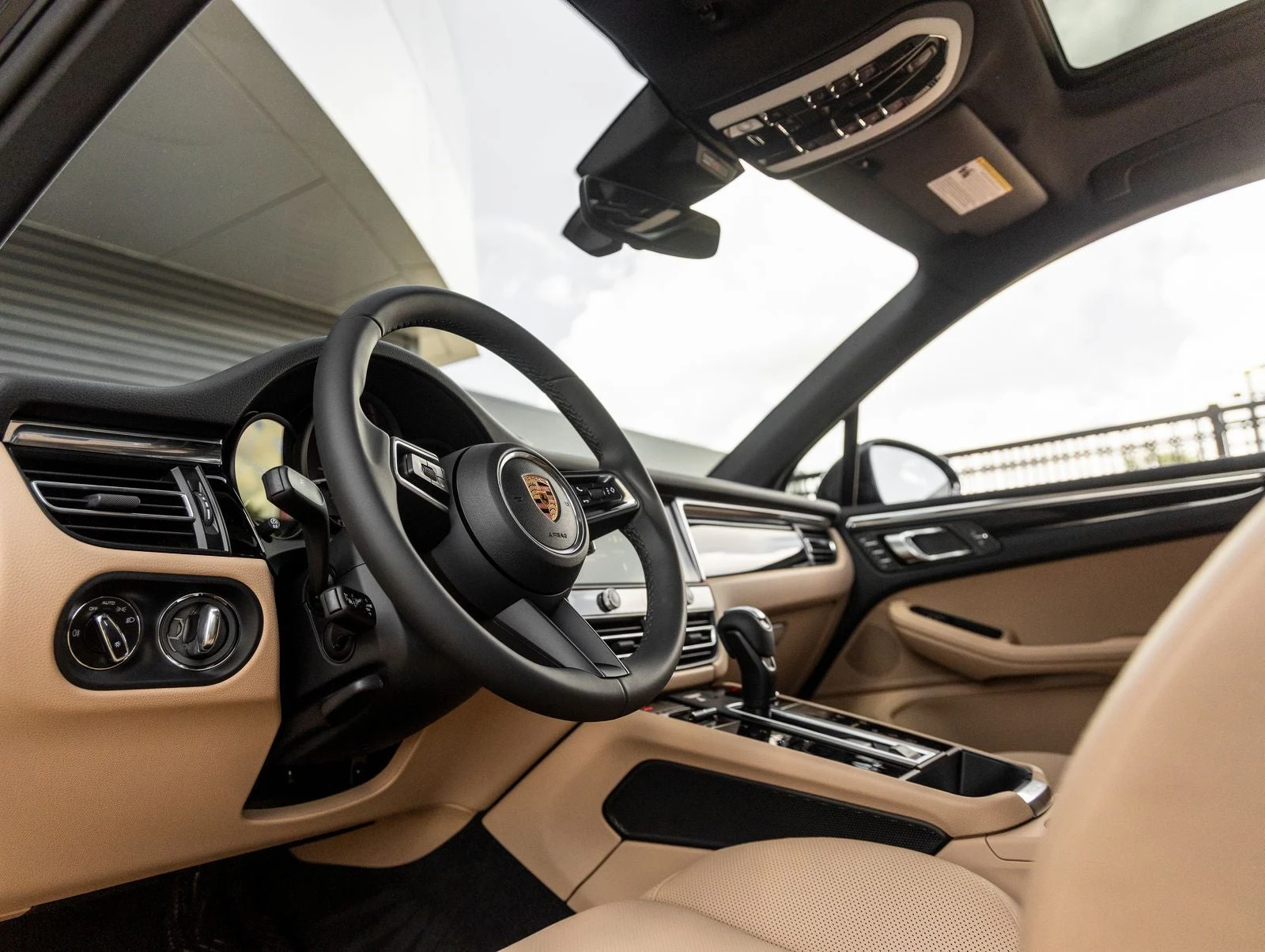 2026 Porsche Macan (95B), 4/20