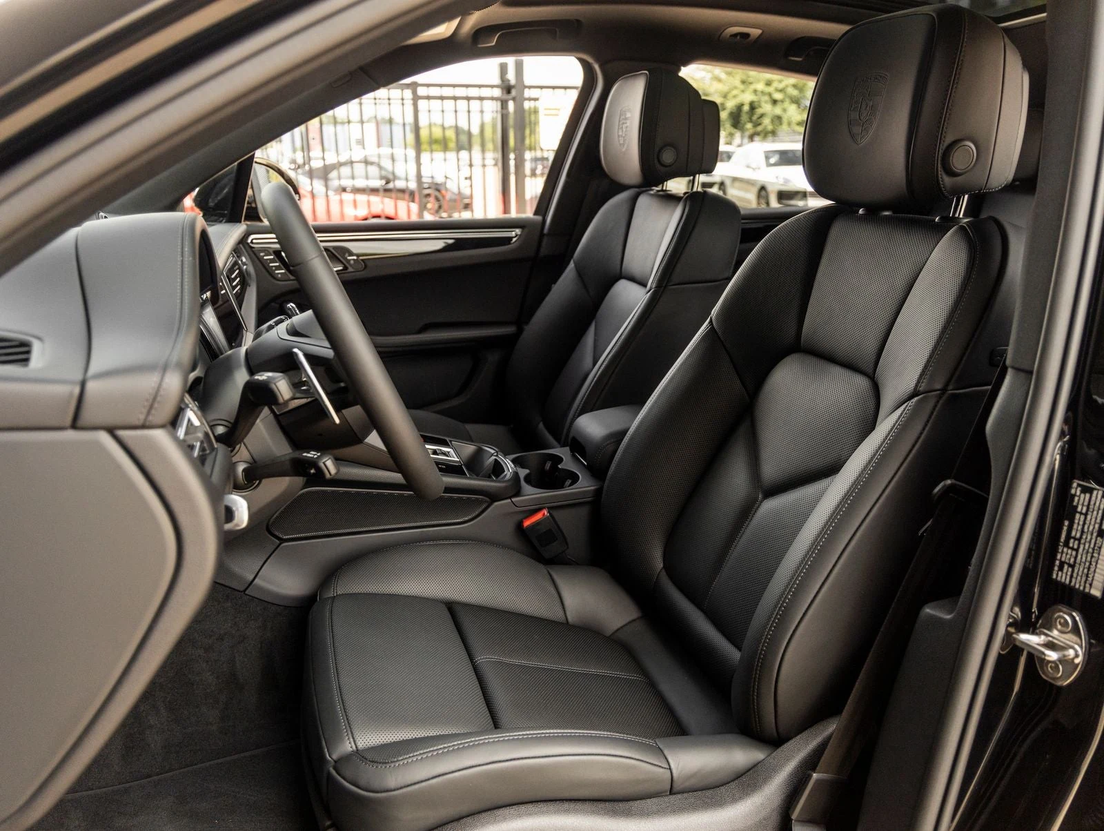 2026 Porsche Macan (95B), 5/20