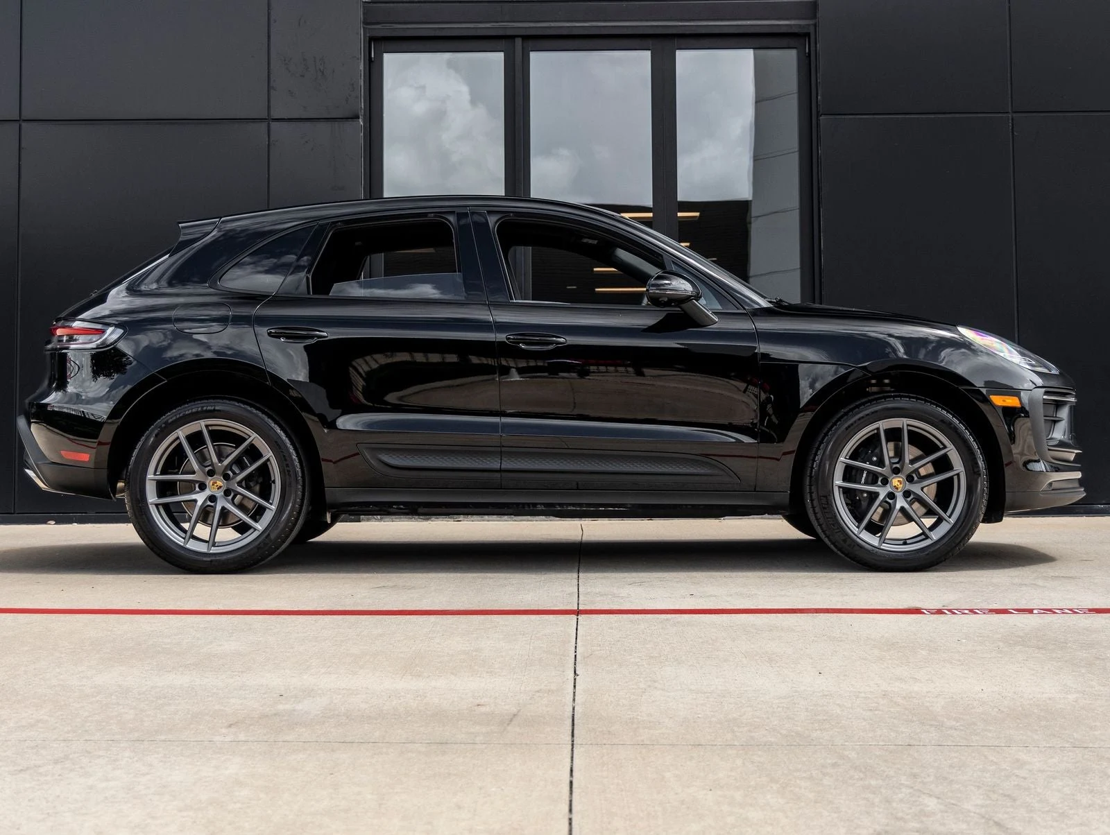 2026 Porsche Macan (95B), 12/20