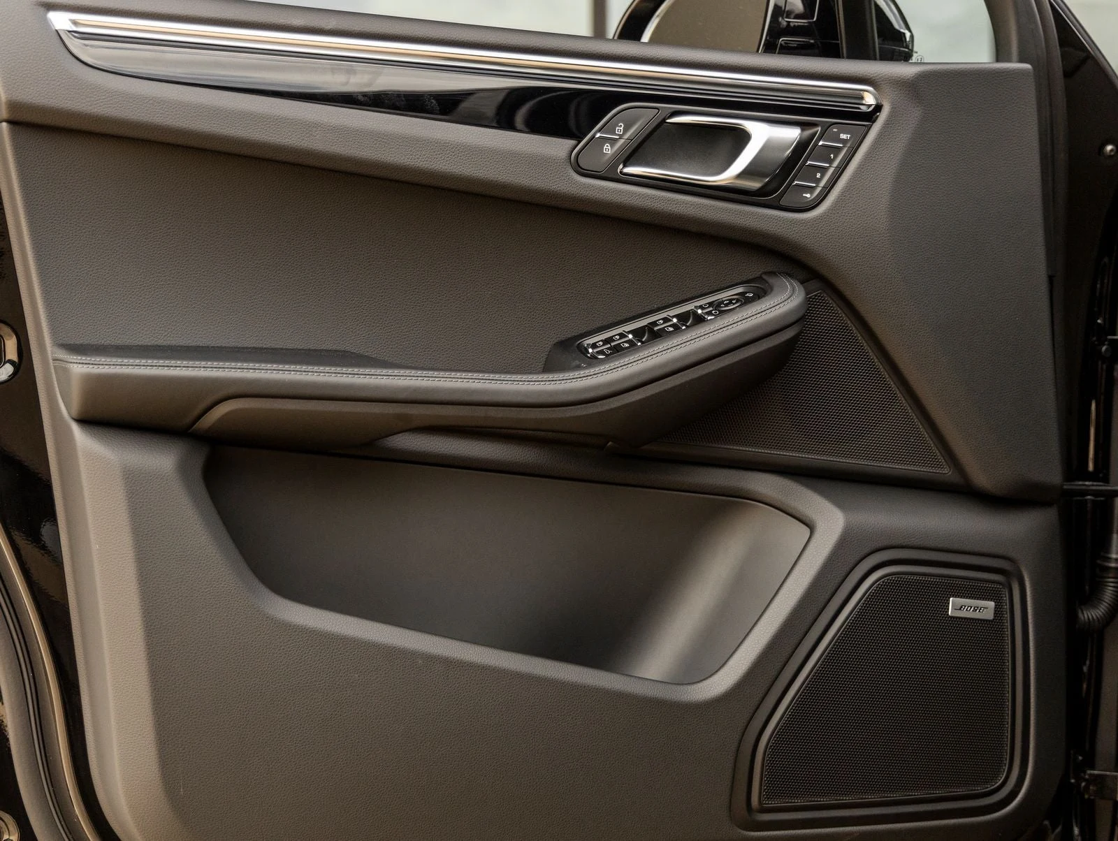 2026 Porsche Macan (95B), 20/20