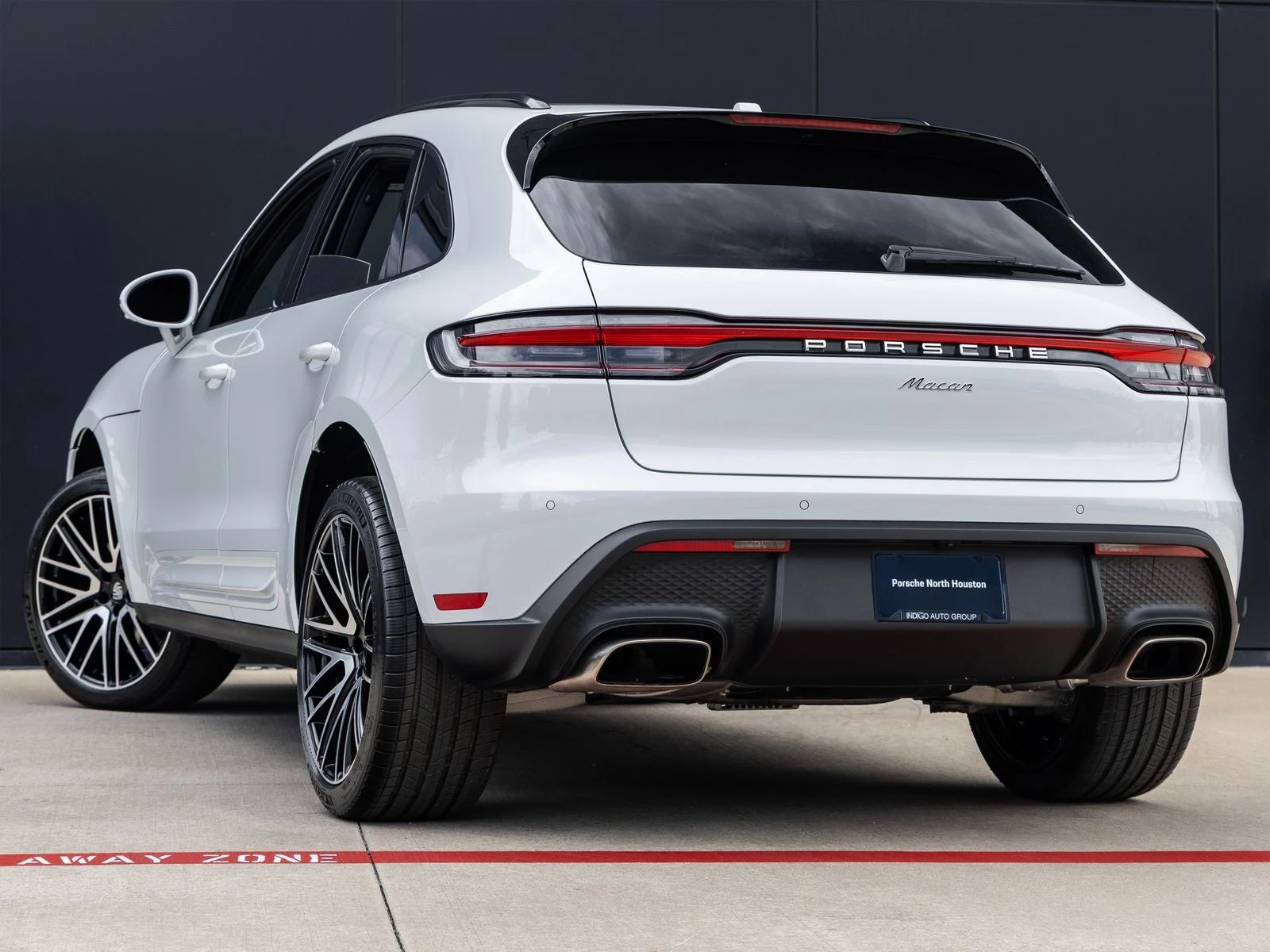 2026 Porsche Macan (95B), 3/20