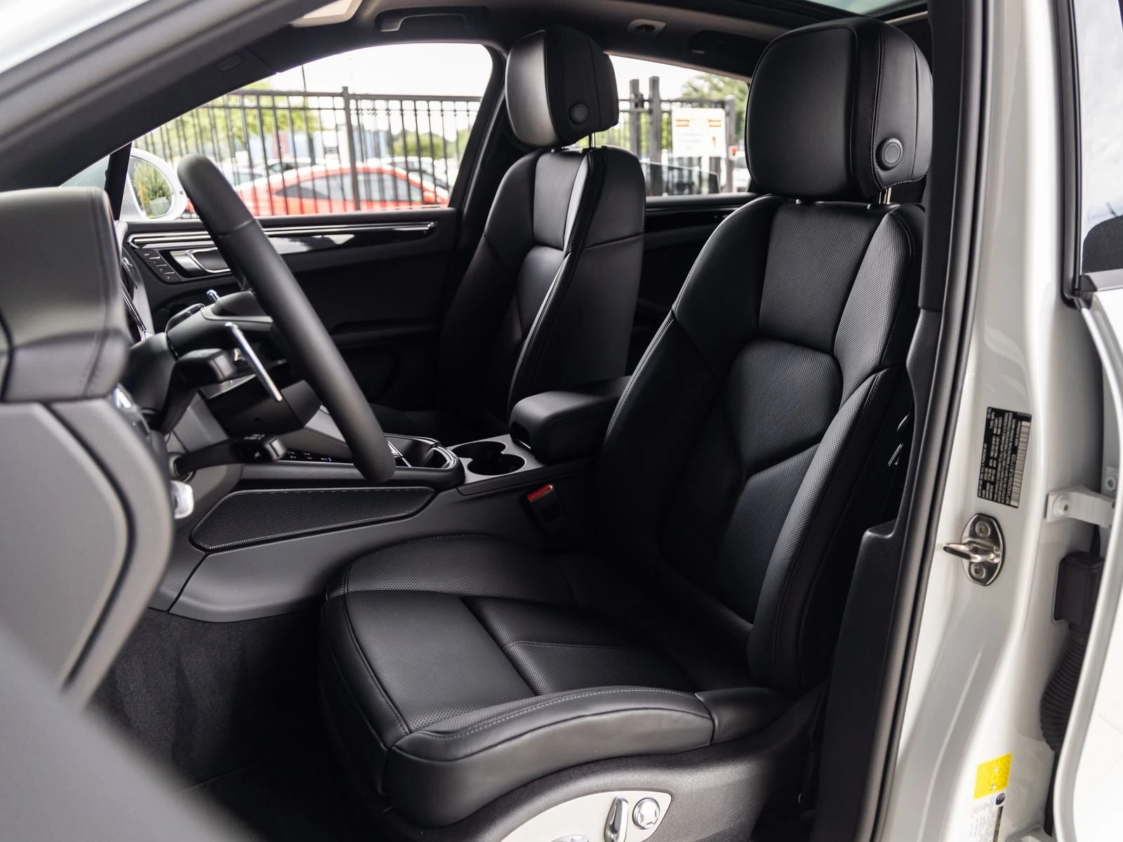 2026 Porsche Macan (95B), 5/20