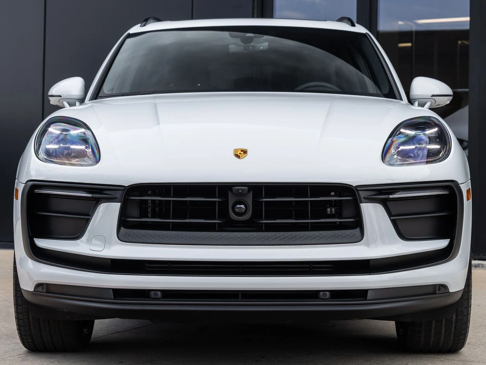 2026 Porsche Macan (95B), 8/20