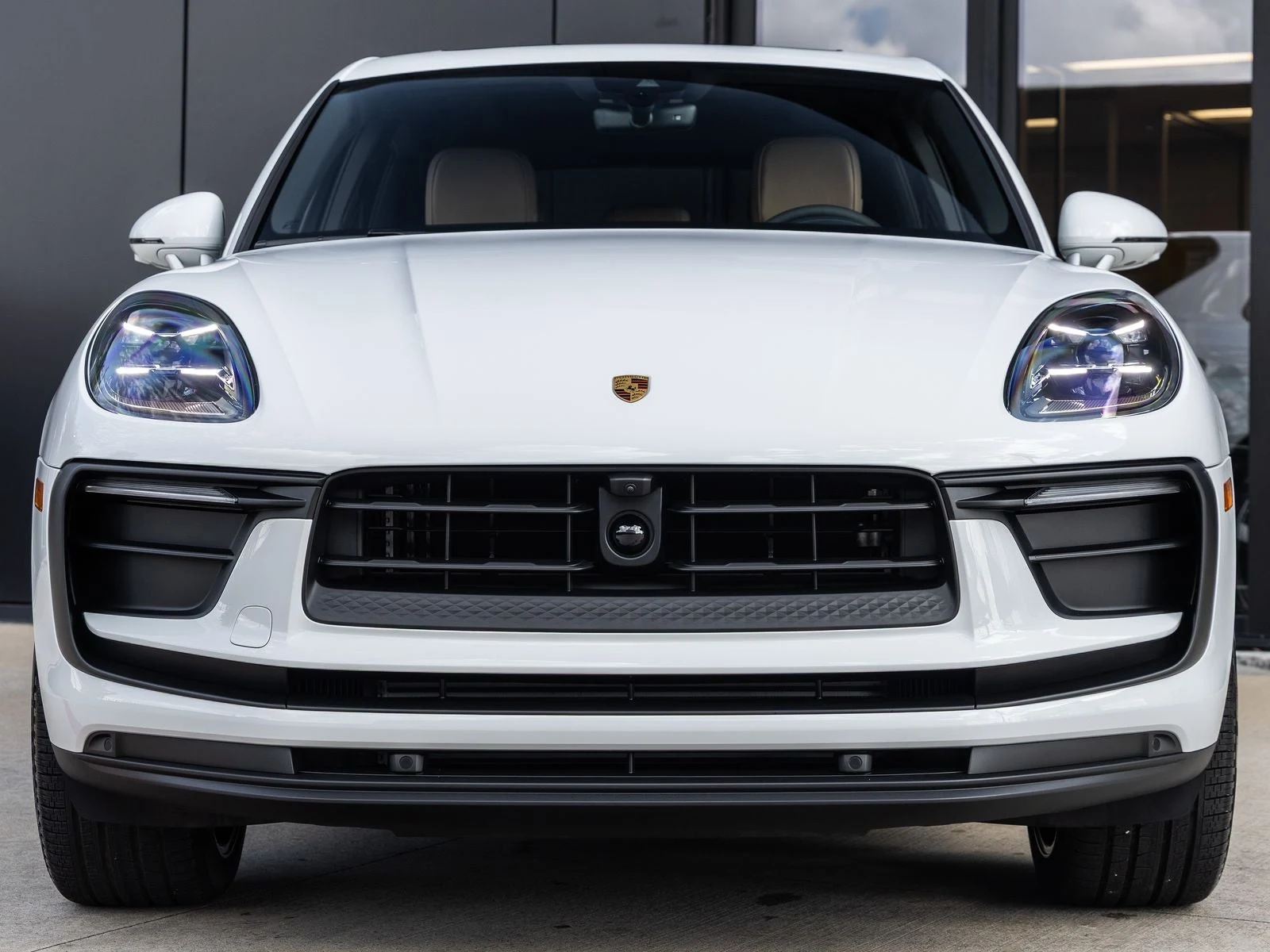 2026 Porsche Macan (95B), 8/20