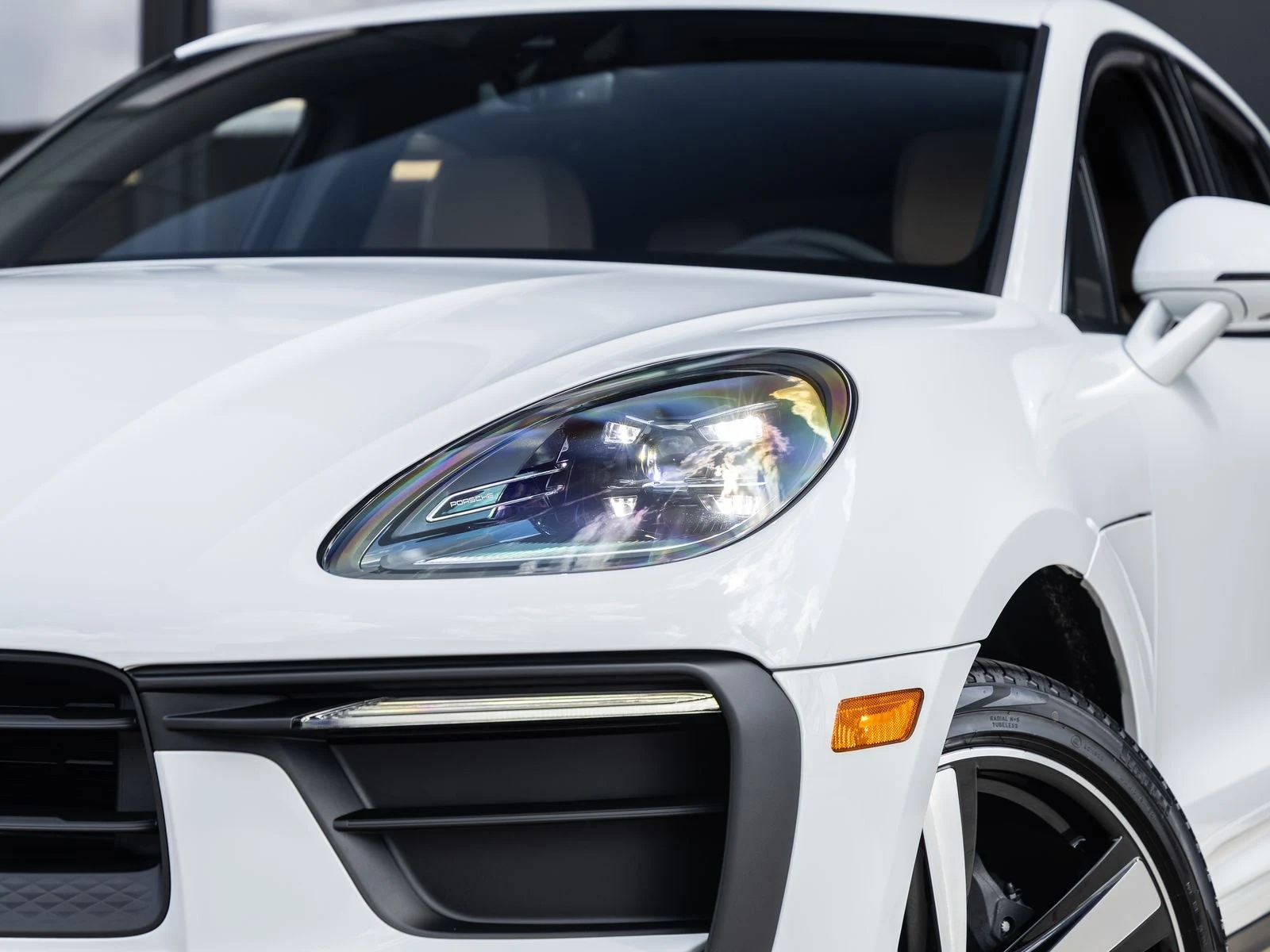 2026 Porsche Macan (95B), 18/20