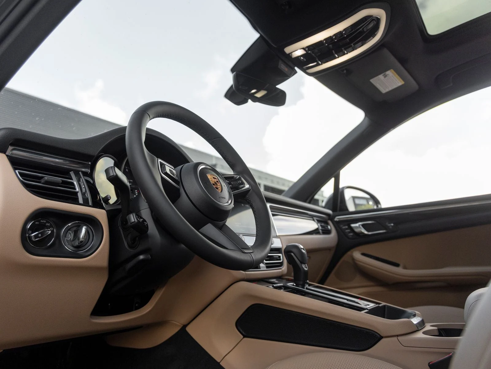2026 Porsche Macan (95B), 4/20