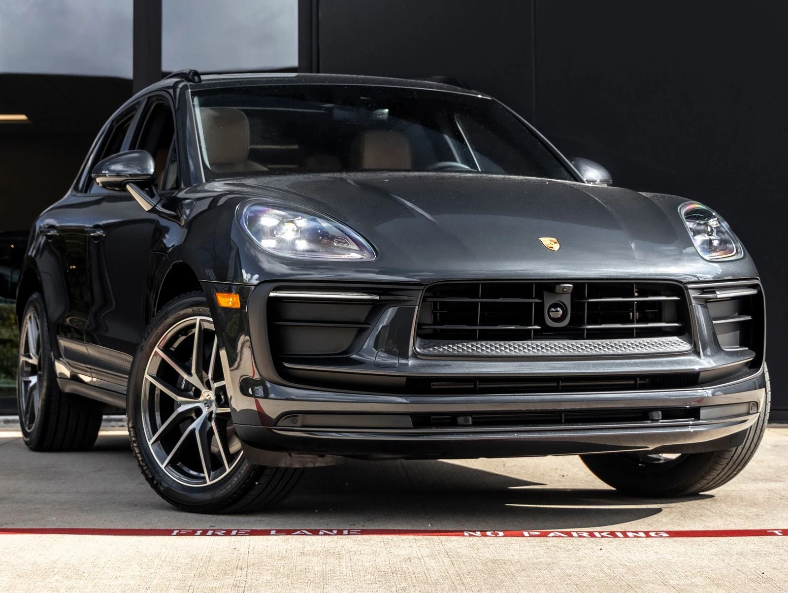 2026 Porsche Macan (95B), 6/20