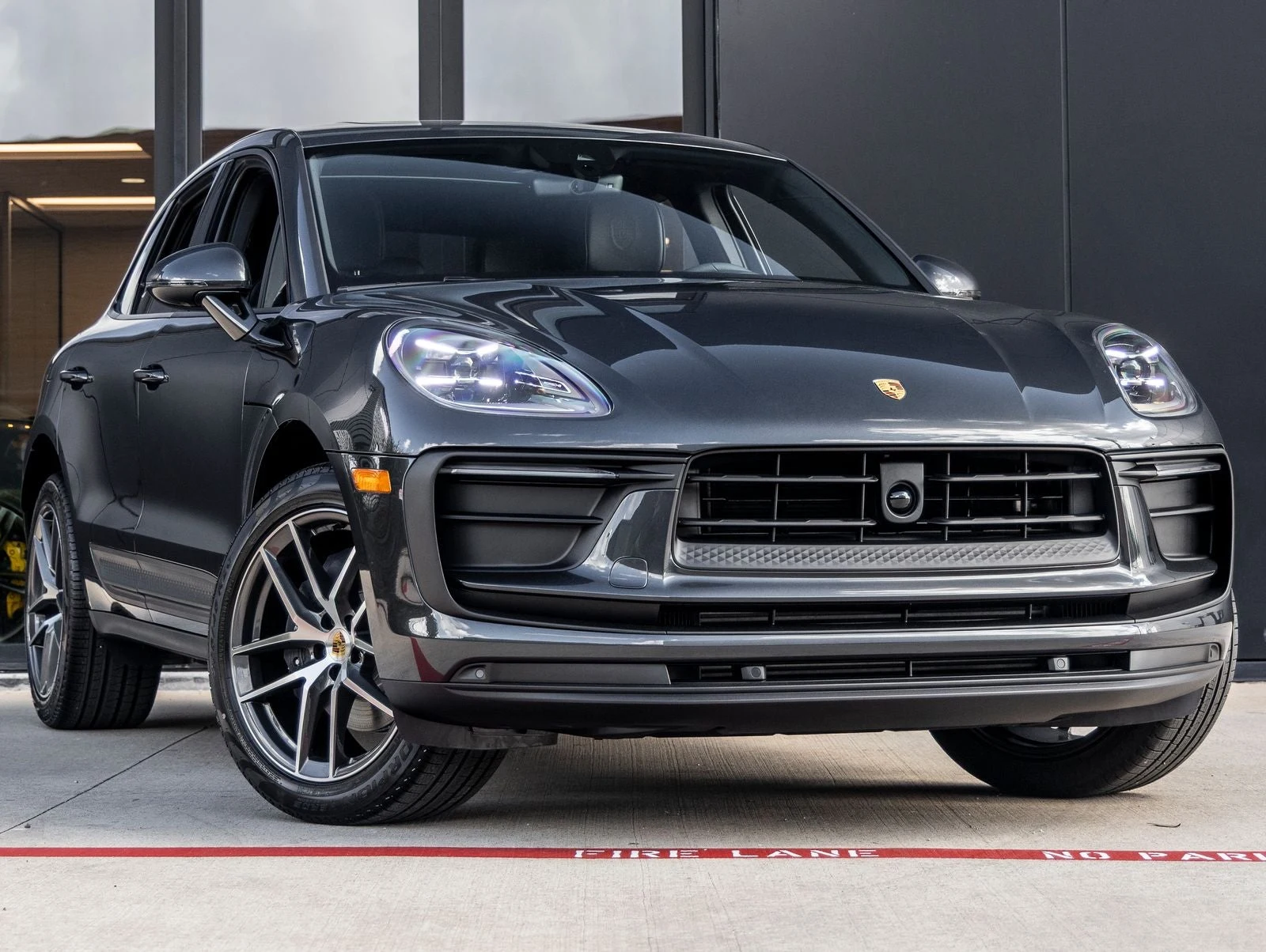 2026 Porsche Macan (95B), 6/20