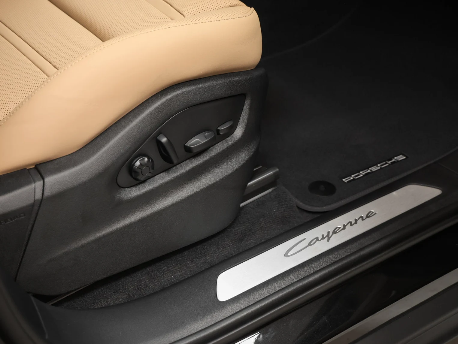 2026 Porsche Cayenne Coupé (3rd Generation), 17/20