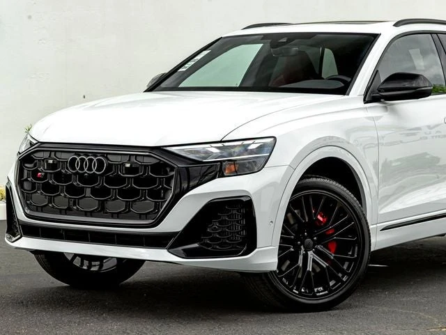 2026 Audi SQ8 Premium Plus quattro (4M), 2/20