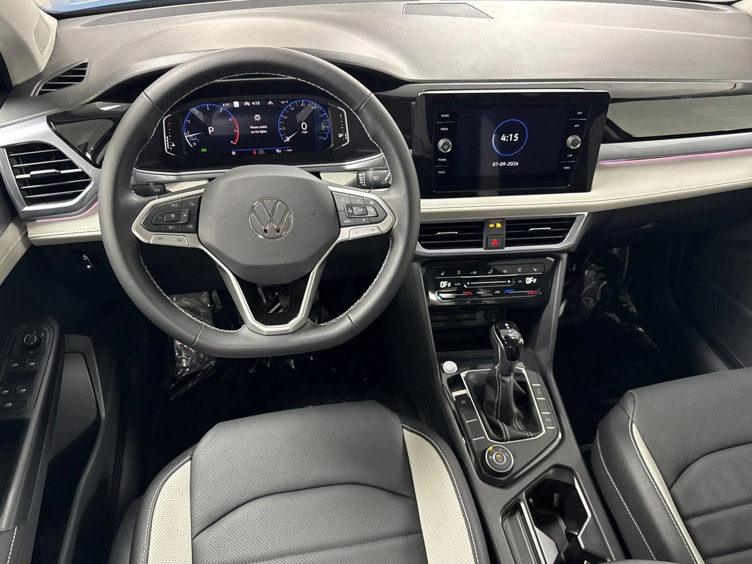 2026 Volkswagen Taos SEL (2025 Update), 13/20