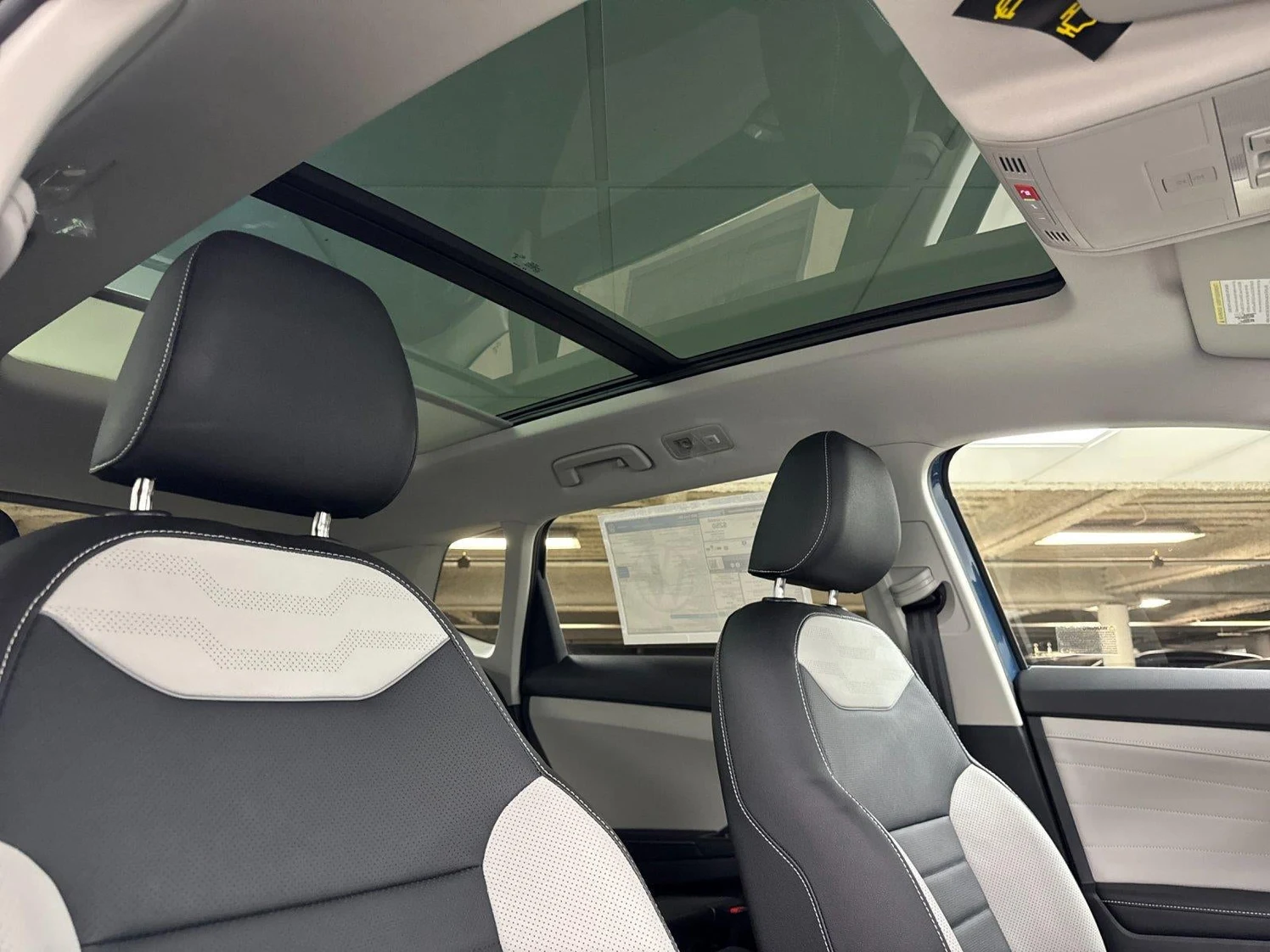 2026 Volkswagen Taos SEL (2025 Update), 16/20