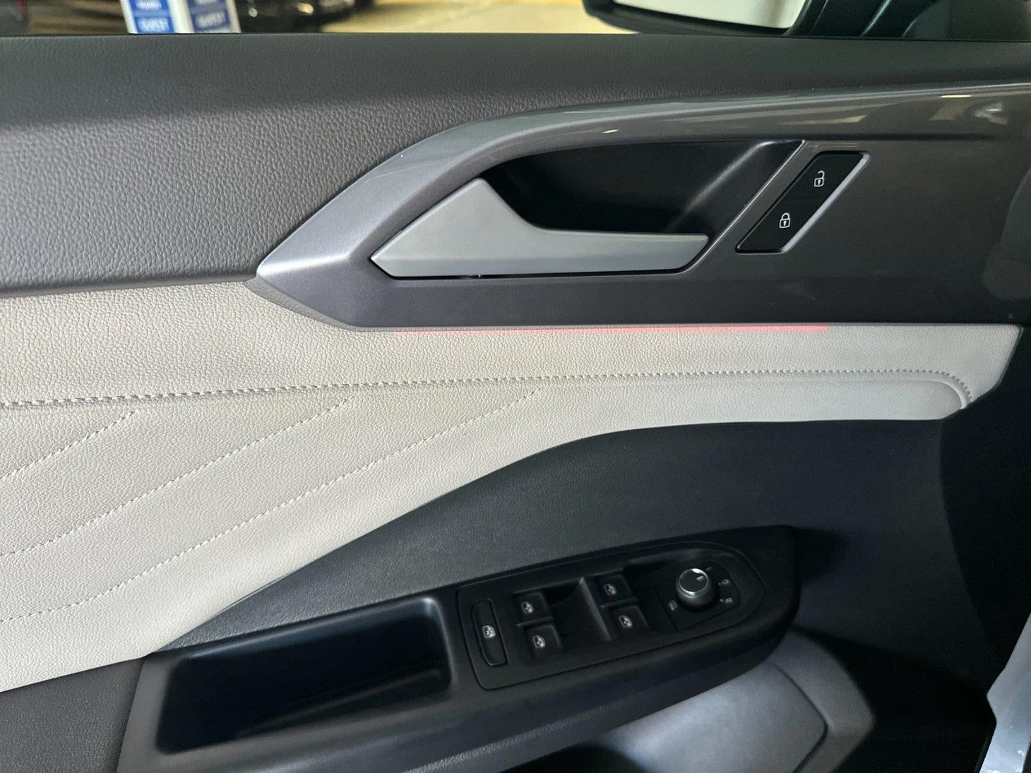 2026 Volkswagen Taos SEL (2025 Update), 10/20