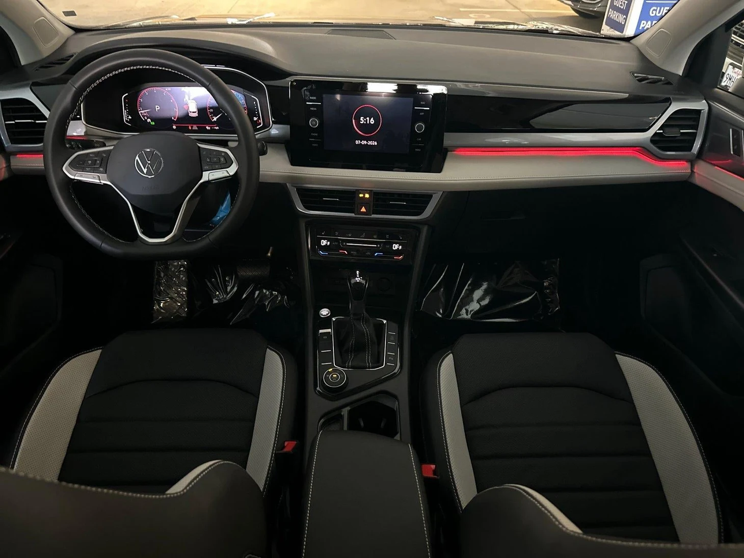 2026 Volkswagen Taos SEL (2025 Update), 12/20