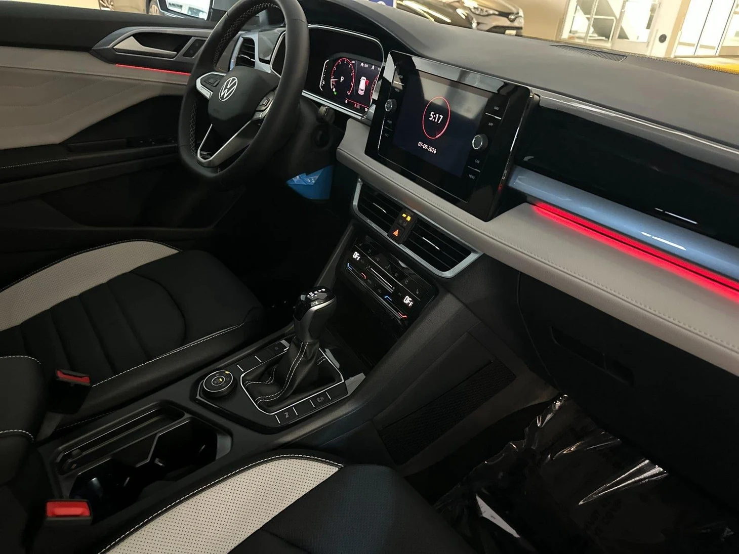 2026 Volkswagen Taos SEL (2025 Update), 15/20