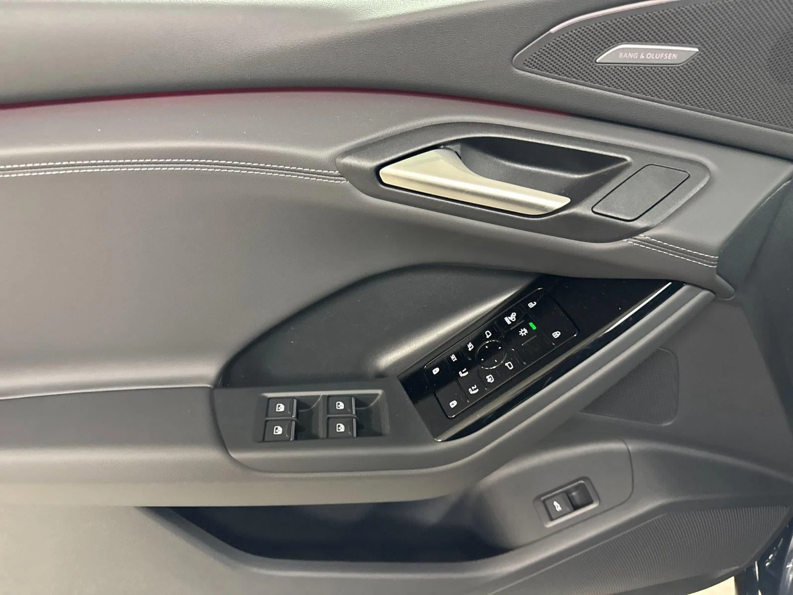 2027 Audi Q6 e-tron Premium Plus, 10/20