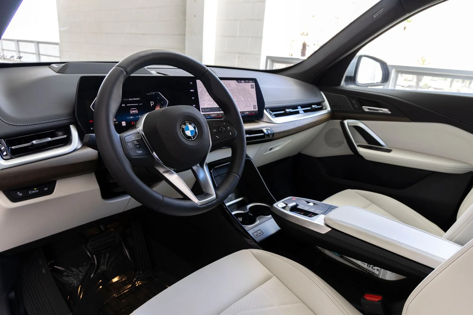 2026 BMW X1 xDrive28i (U11), 16/20