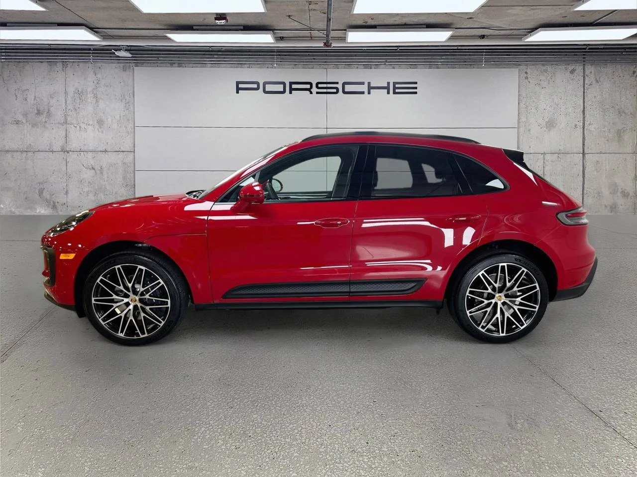 2026 Porsche Macan (95B), 2/20