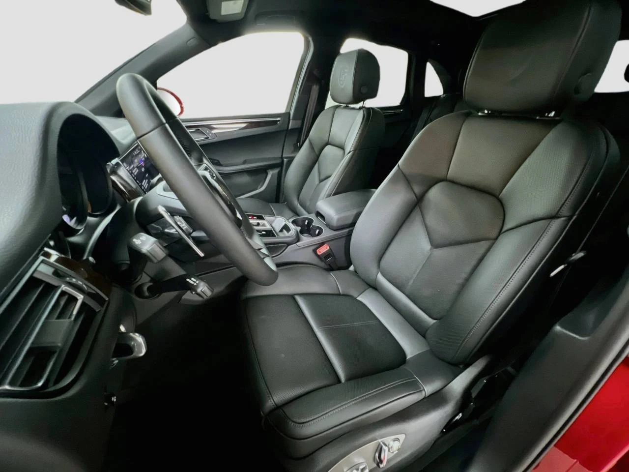 2026 Porsche Macan (95B), 5/20