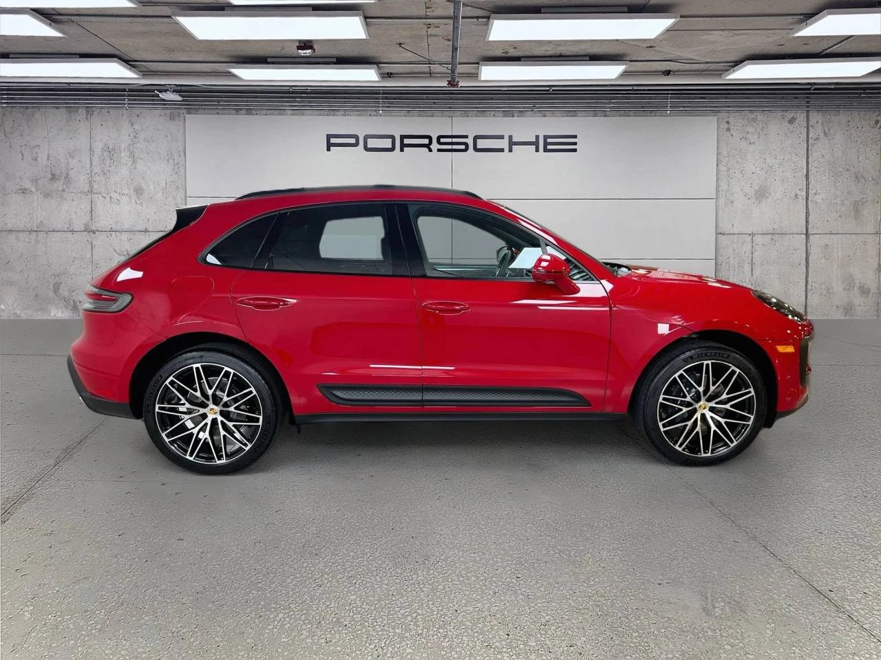 2026 Porsche Macan (95B), 8/20