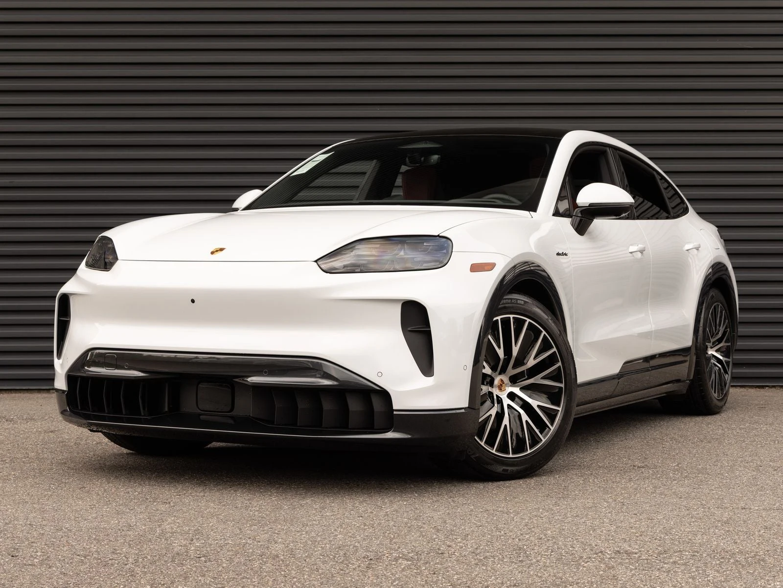 Porsche Cayenne Coupé Electric (E4) · Carrara White Metallic · Indigo Auto Group