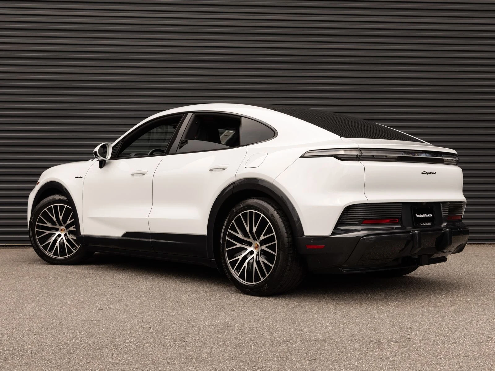 2026 Porsche Cayenne Coupé Electric (E4), 3/20