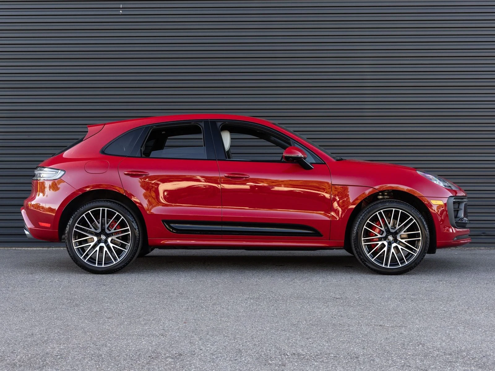 2026 Porsche Macan S (95B), 8/20