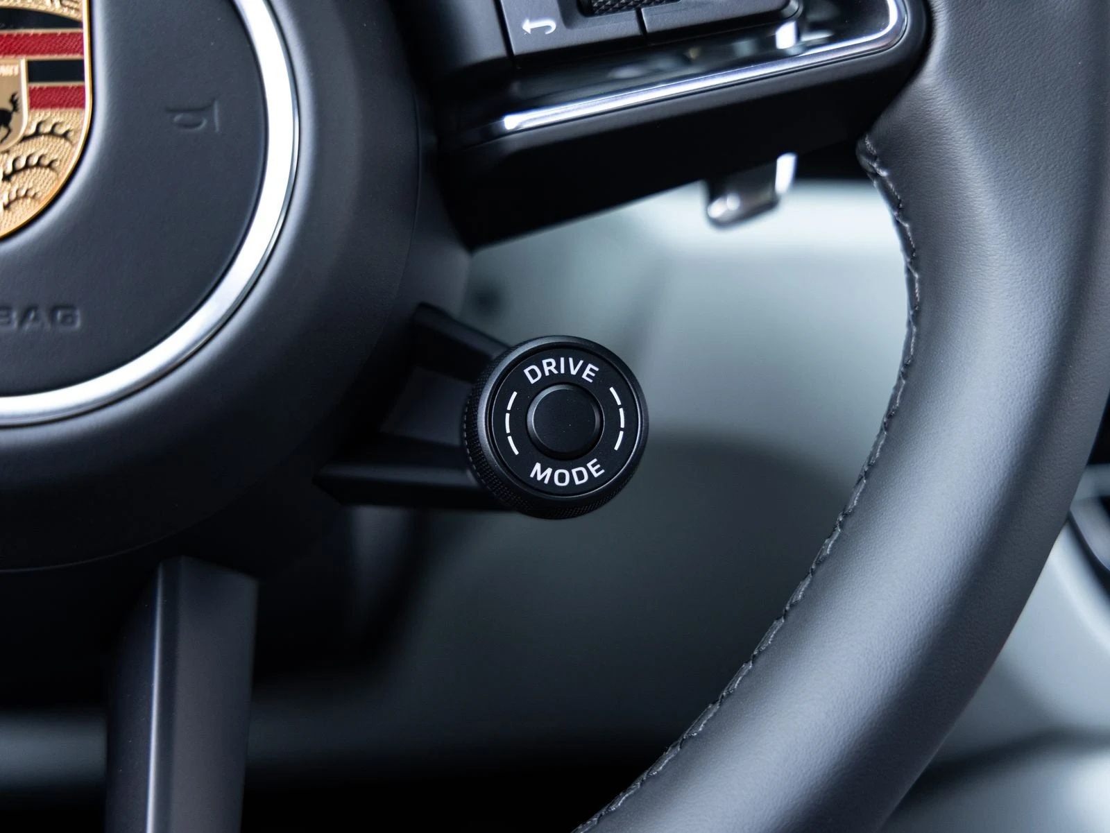 2026 Porsche Macan S (95B), 15/20