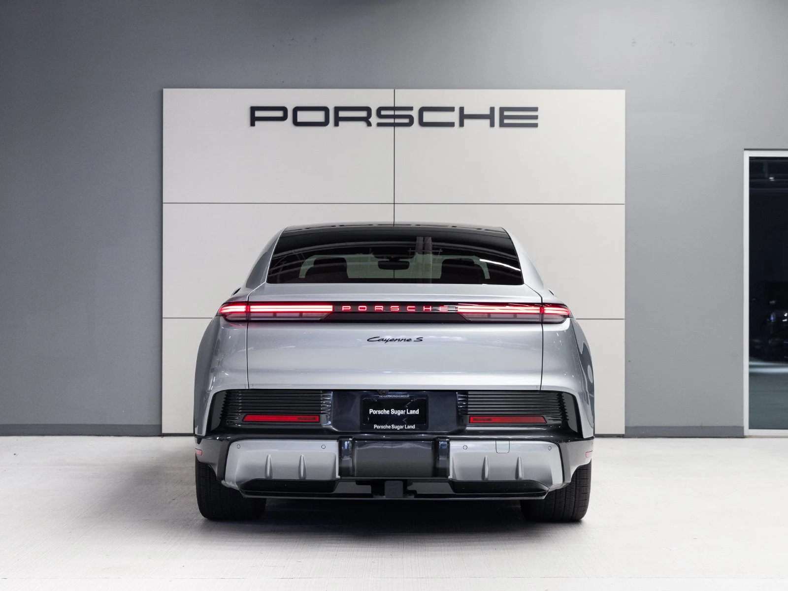 2026 Porsche Cayenne S Coupé Electric (E4), 6/20