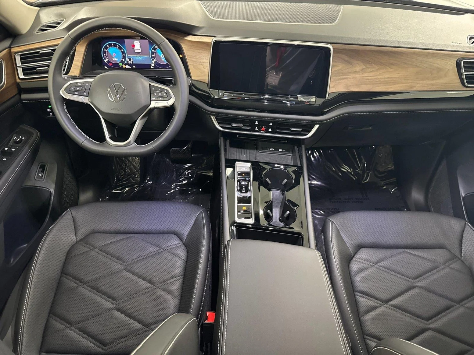 2026 Volkswagen Atlas 2.0T SE with Technology (2024 Update), 12/20