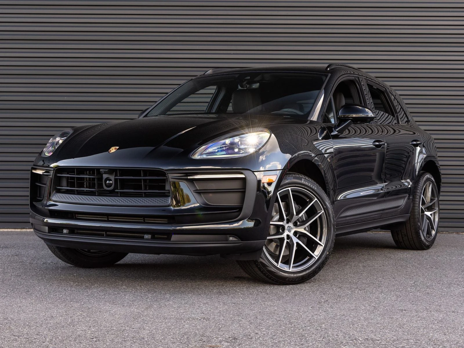 Porsche Macan (95B) · black · Indigo Auto Group