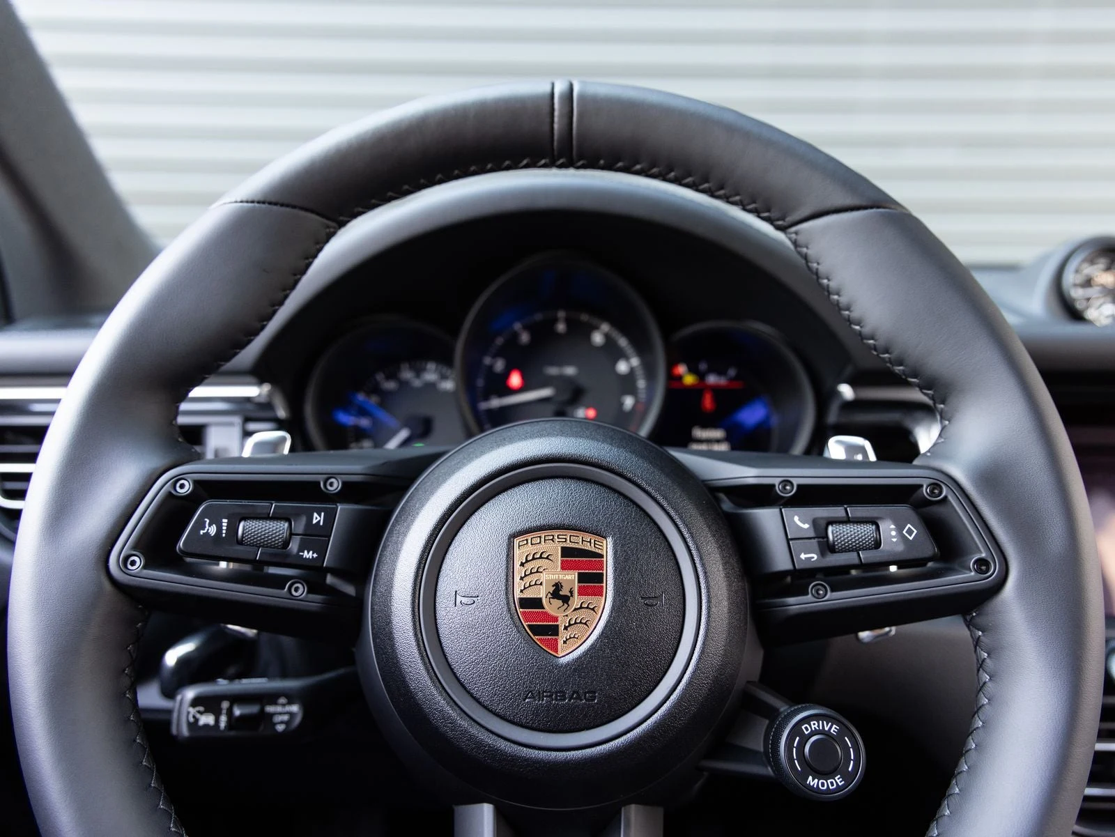 2026 Porsche Macan (95B), 14/20