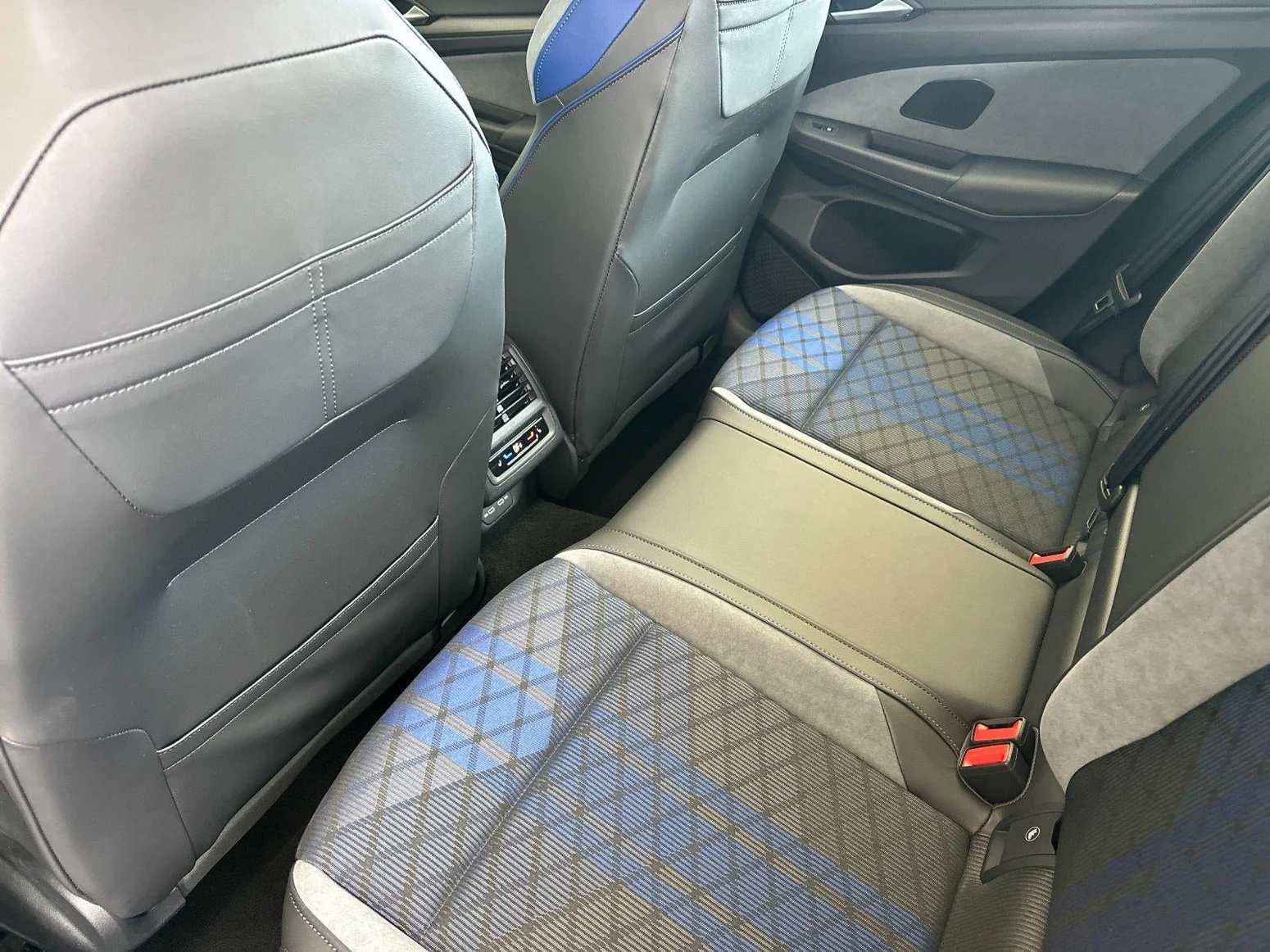 2026 Volkswagen Golf R DSG (Mk8.5), 11/20