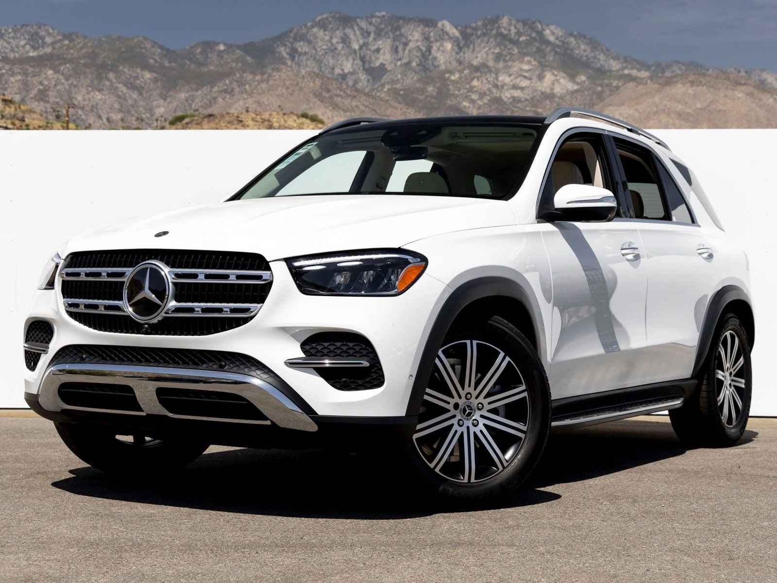 Mercedes-Benz GLE 350 4MATIC (W167) · Polar White · Indigo Auto Group