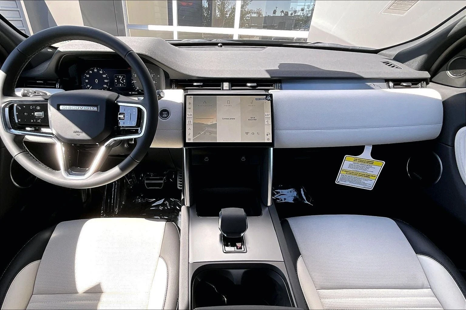 2026 Land Rover Discovery Sport Landmark (L550), 5/14