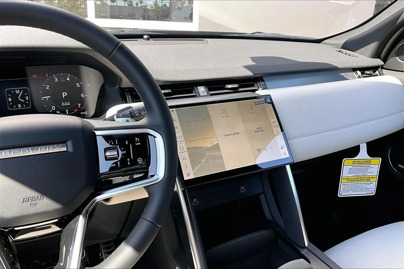 2026 Land Rover Discovery Sport Landmark (L550), 7/14