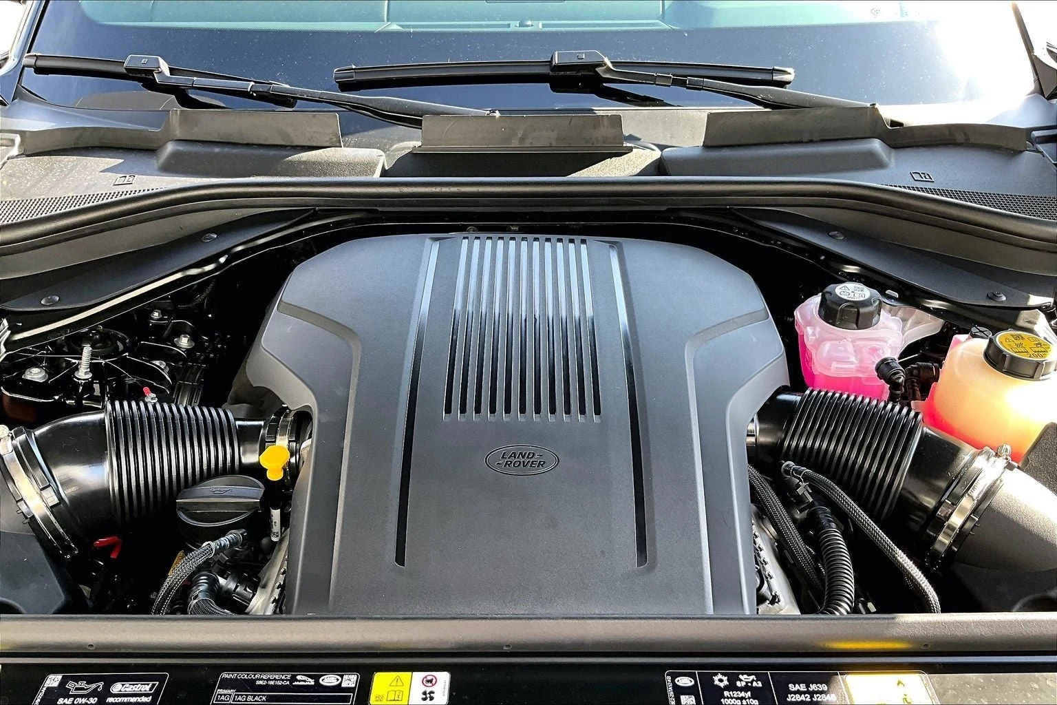2026 Land Rover Range Rover SE LWB (L460), 12/15