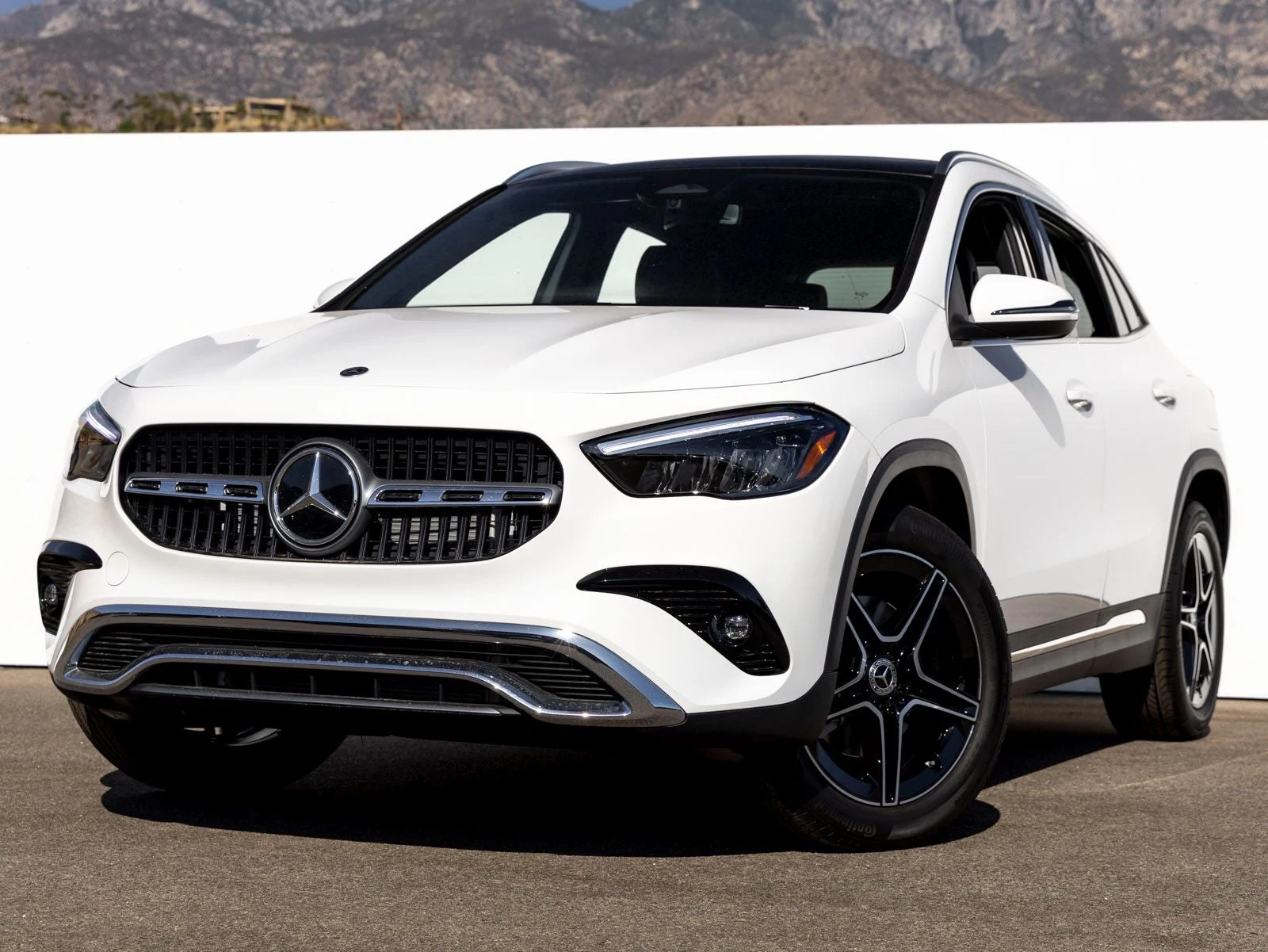 Mercedes-Benz GLA 250 (H247) · Polar White · Indigo Auto Group