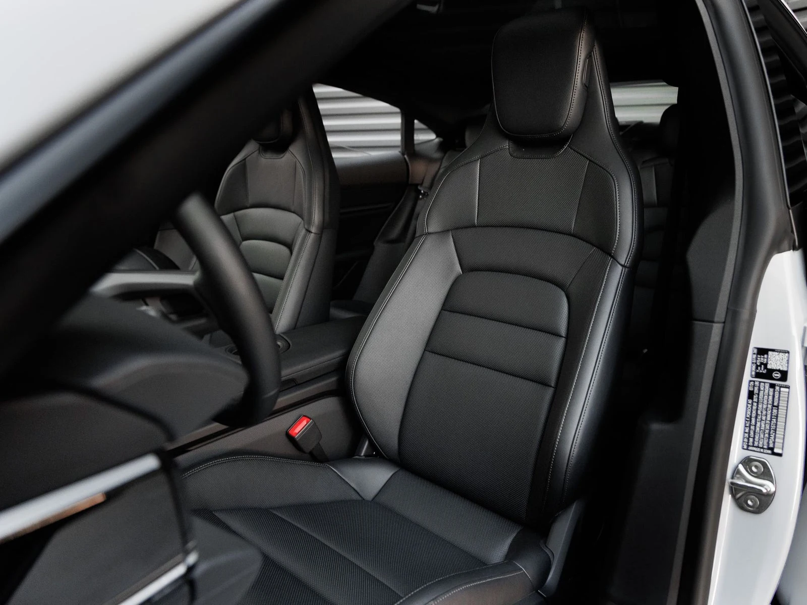 2026 Porsche Taycan 4 Sedan (2025 Update), 5/20