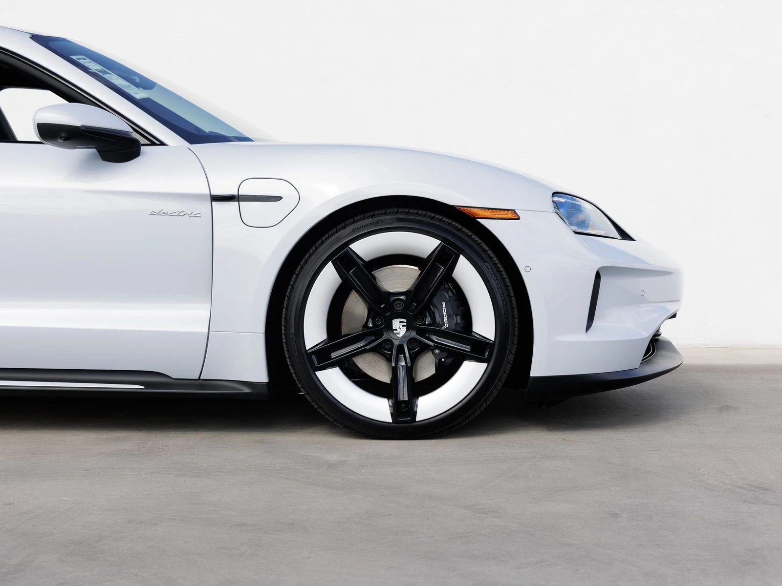 2026 Porsche Taycan 4 Sedan (2025 Update), 11/20