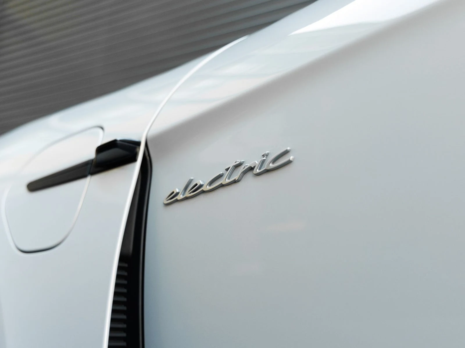 2026 Porsche Taycan 4 Sedan (2025 Update), 14/20