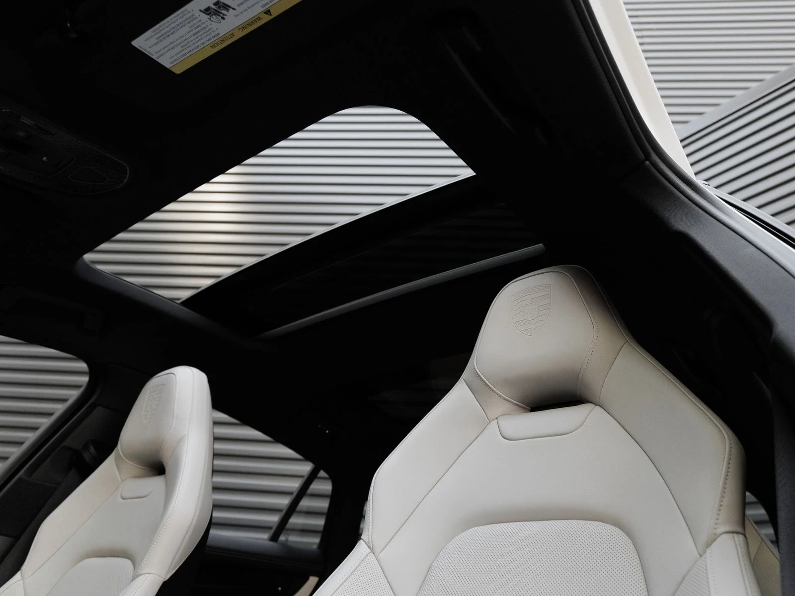 2026 Porsche Panamera (976), 14/20